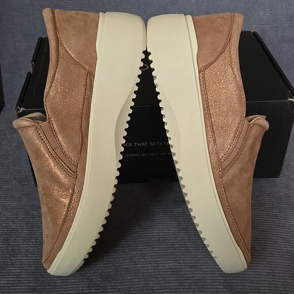 Vionic Kearny NEW Women's Platform Slip-On Comfort Sneaker Rose Gold Size 9 WIDE - Picture 4 of 11